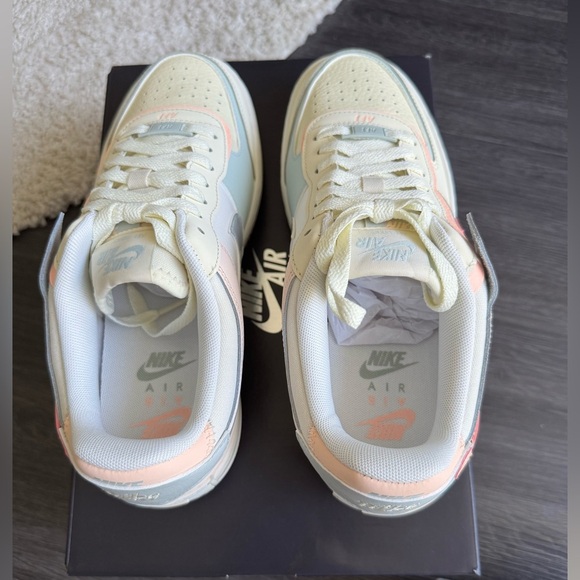 New Nike Air Force 1 Shadow Size 9 Coconut Milk Light Silver Sail Crimson Tint - Picture 6 of 15